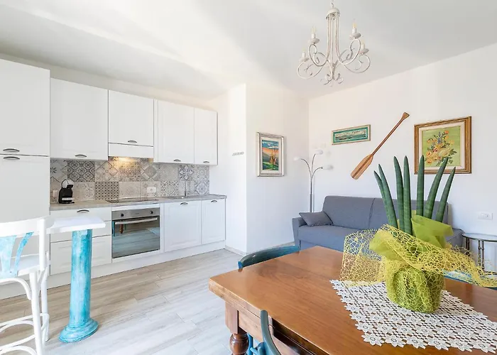 Cadepulan - * كومو