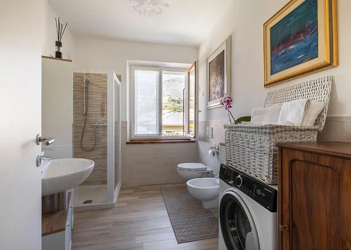 Cadepulan - * كومو