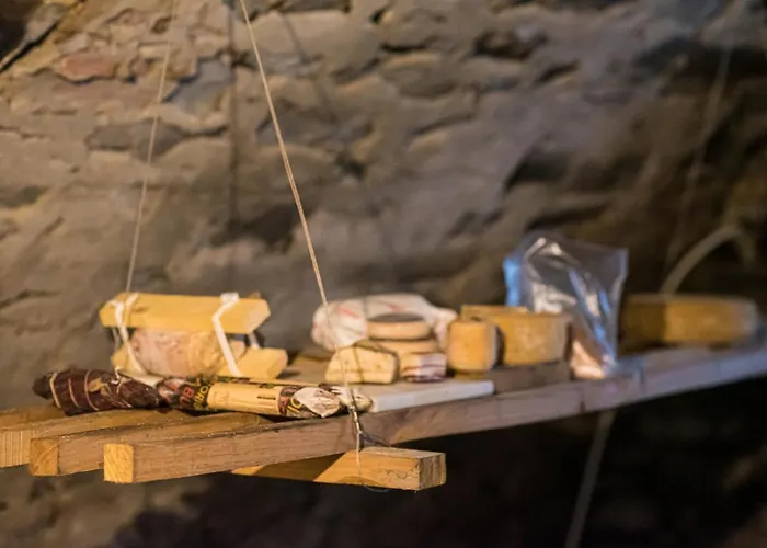 Apartment Cadepulan - *